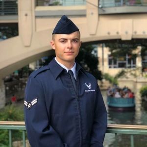 Meet your Posher, Mitchell